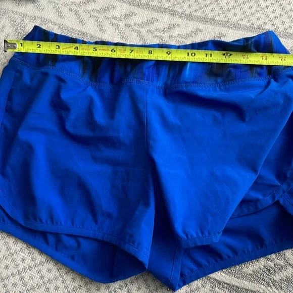 Old Navy Active Athletic Sport Gym Run Semi-Fitted Low Rise Shorts (size S) - Picture 5 of 7